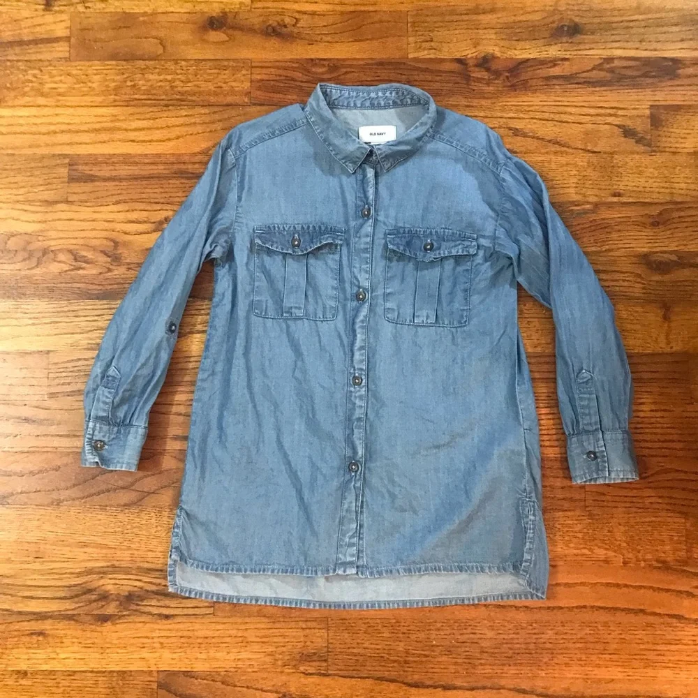 Old Navy Denim Blue Jean Button Down LS Shirt Girls 6 / 7 Small 2 Front Pockets